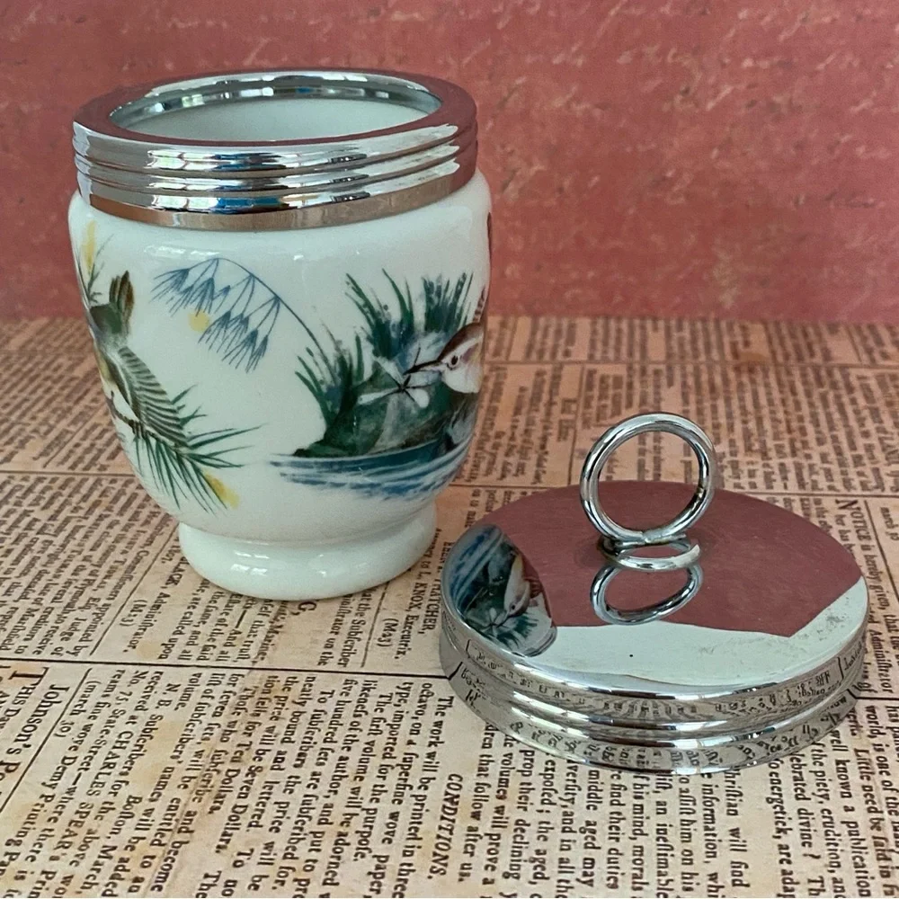 ROYAL WORCESTER Porcelain Egg Coddler Wrens Birds Pine Tree Chrome Top